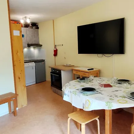 Appartement 2 Pièces, Skis Aux Pieds, Proche Commerces Avec Balcon. Capacité 6 Pers, Animaux Non Admis - Fr-1-771-11 Les Adrets