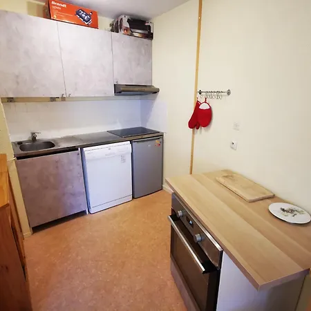 2 Pièces, Skis Aux Pieds, Proche Commerces Avec Balcon. Capacité 6 Pers, Animaux Non Admis - Fr-1-771-11 Appartement Les Adrets